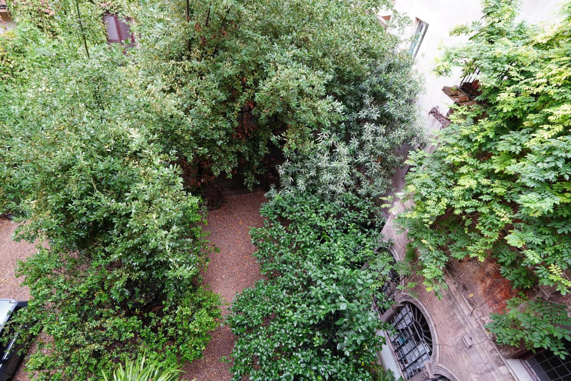 Rome Center, Luxury & History In Via Monserrato Extérieur photo
